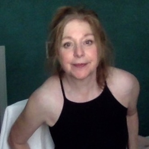 Meet your Posher, Caryn - Picture 1 of 1